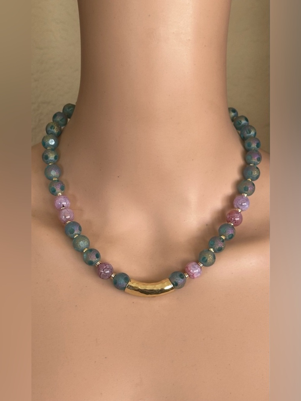 Colorful 16 inch Glass Choker bead necklace NWOT —— Matching Earrings